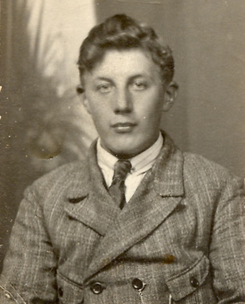 albert jan rond 1930 in 1930.